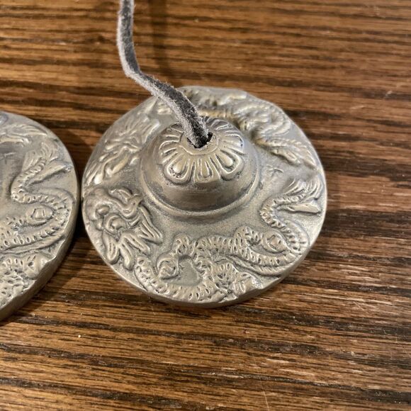 Vintage Bronze Tibetan Buddhist Bells Cymbals Healing Meditation Beautiful Tones - Picture 2 of 4